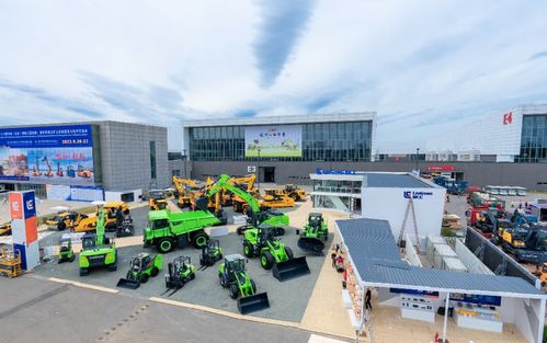 匯聚全新發展勢能，柳工攜全系列產品亮相BICES 2023網絡技術服務專場